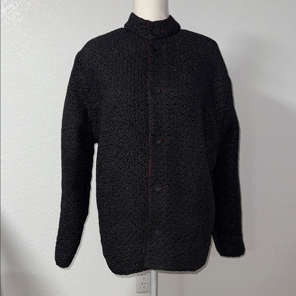 Red and Black Patterned Jacket - Picture 4 of 13